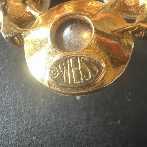 Vintage Weiss Aurora Borealis Rhinestone Brooch – Mid-Century Sparkle - Picture 10 of 17